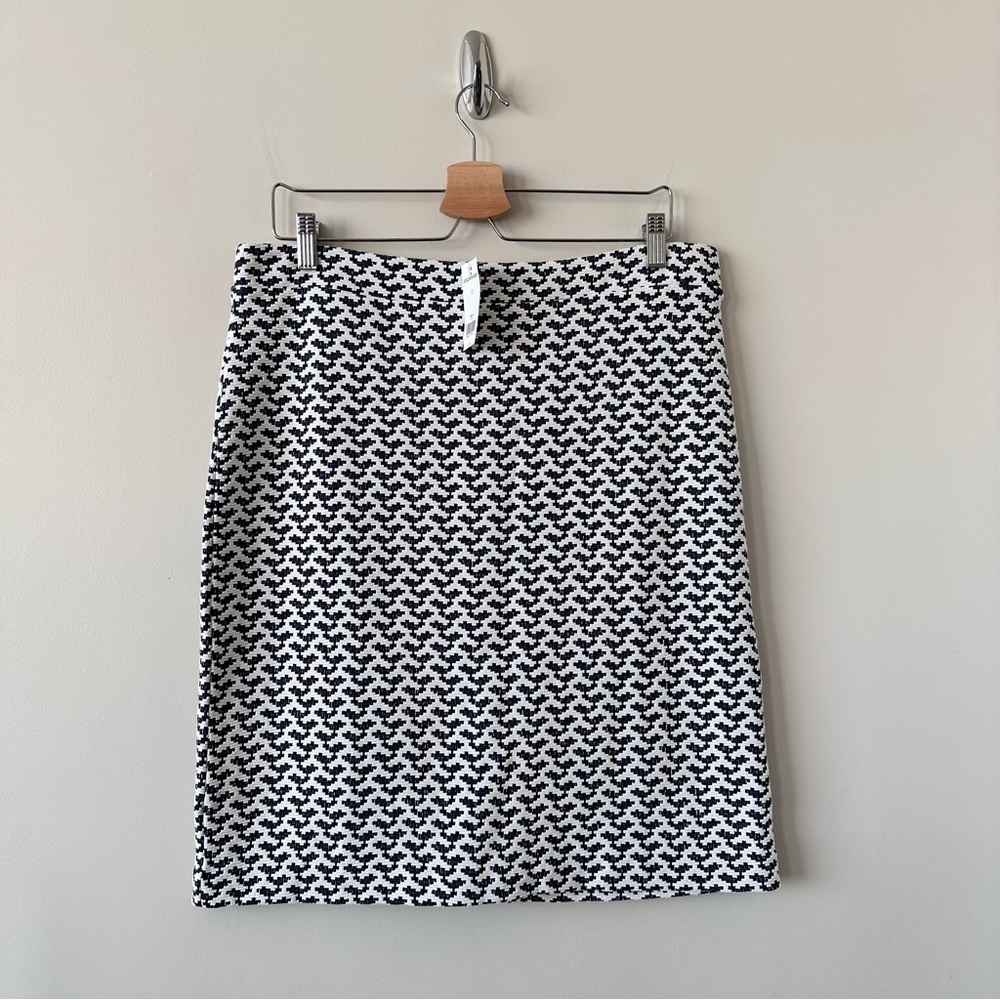 BANANA Republic-White & Blue Stretch Summer Skirt (Size:12)